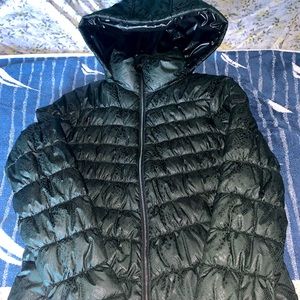 Kenneth Cole New York- Large Puffer- Green/Black Snake Skin Pigmentation